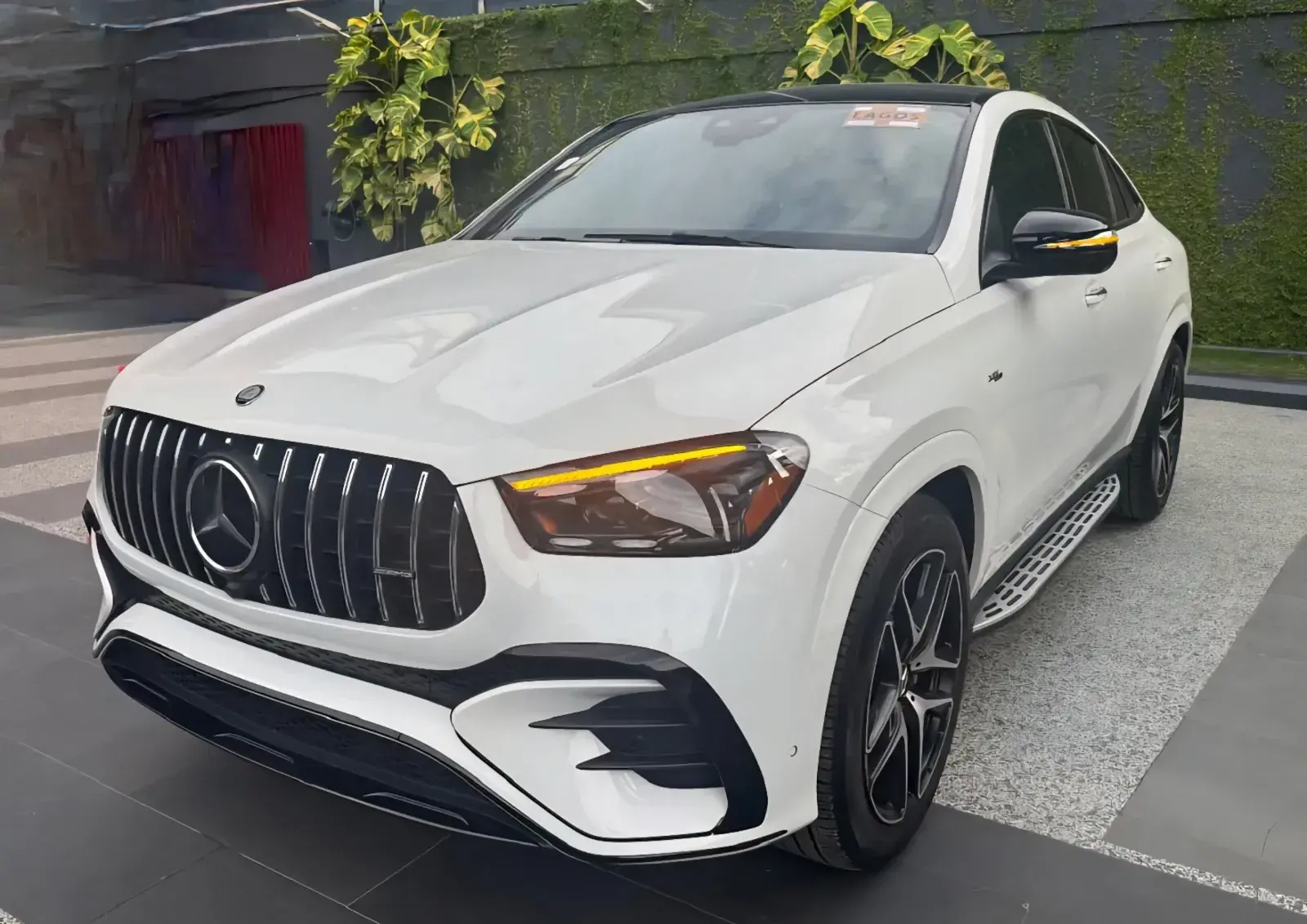 Mercedes-AMG GLE 53 car